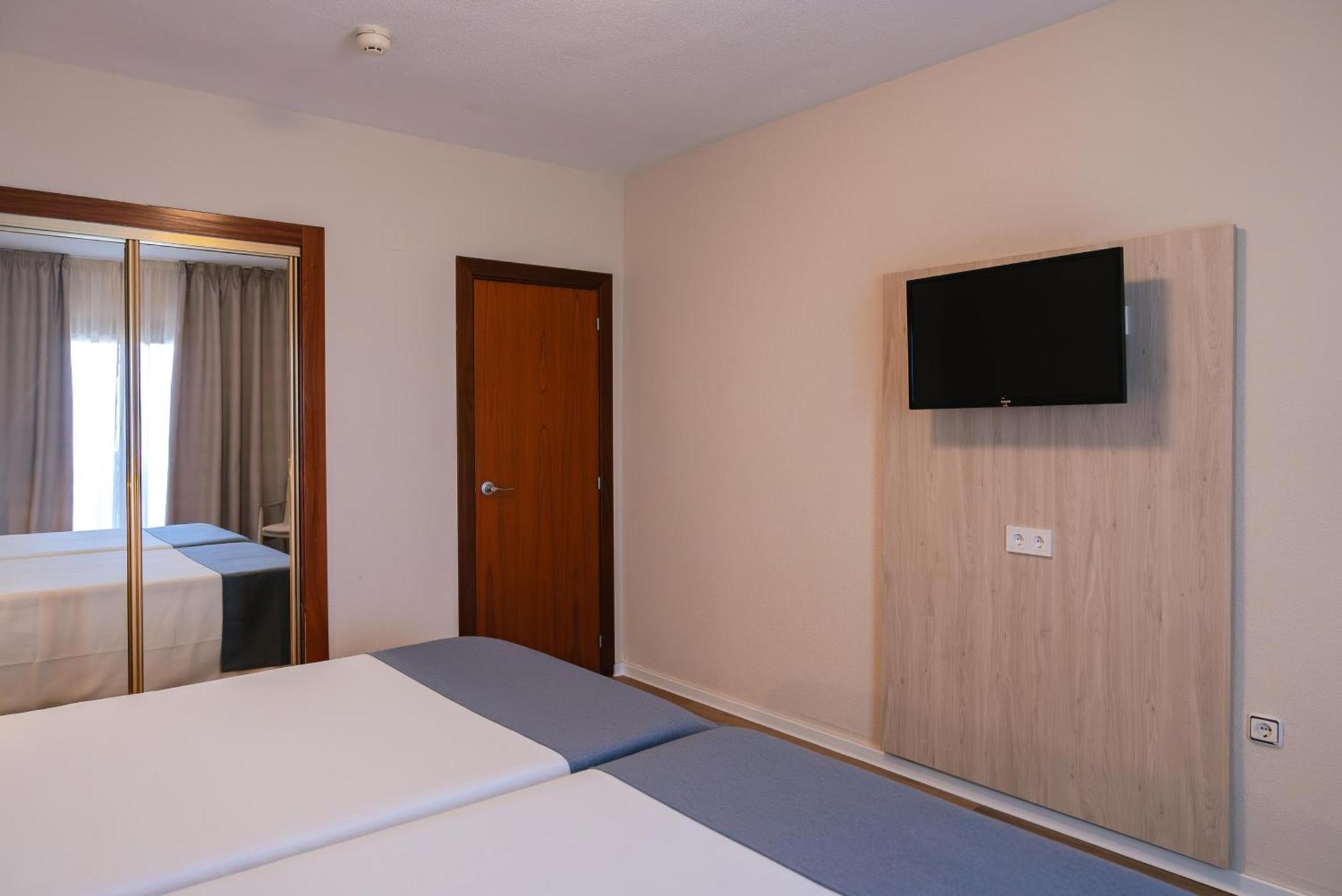 Port Europa Hotel Calpe Bagian luar foto