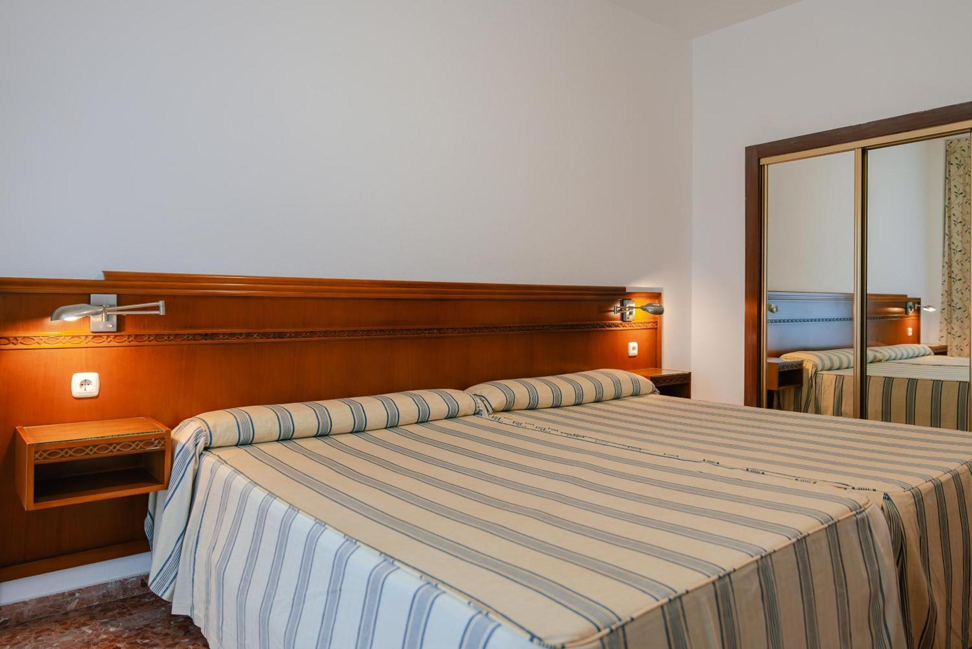 Port Europa Hotel Calpe Bagian luar foto